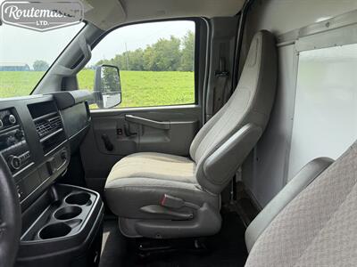 2016 Chevrolet Express 3500 10' Utility   - Photo 7 - Mount Joy, PA 17552