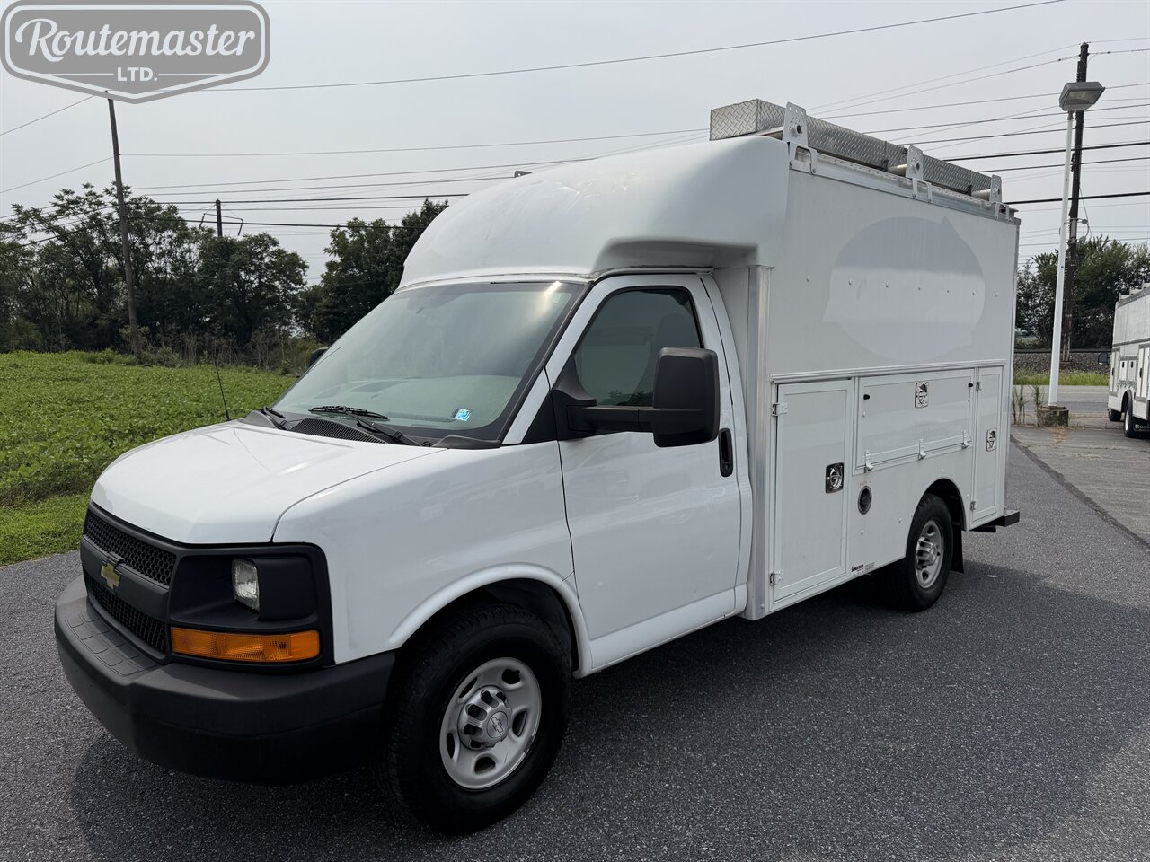 2016 Chevrolet Express 3500 10' Utility   - Photo 1 - Mount Joy, PA 17552