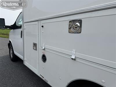 2016 Chevrolet Express 3500 10' Utility   - Photo 33 - Mount Joy, PA 17552