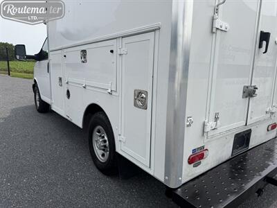 2016 Chevrolet Express 3500 10' Utility   - Photo 31 - Mount Joy, PA 17552