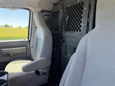 2011 Ford E-Series Van E-250 Cargo   - Photo 19 - Mount Joy, PA 17552