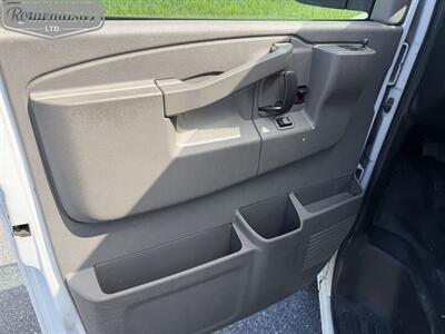 2017 Chevrolet Express 2500 Cargo   - Photo 12 - Mount Joy, PA 17552