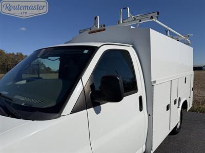 2015 Chevrolet Express 3500 10' KUV - Photo 4 - Mount Joy, PA 17552