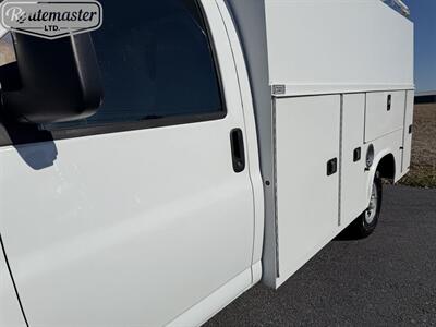 2015 Chevrolet Express 3500 10' KUV - Photo 5 - Mount Joy, PA 17552