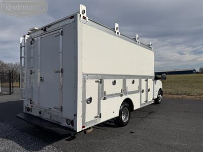 2019 Chevrolet Express 3500 14' Utility   - Photo 7 - Mount Joy, PA 17552
