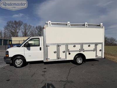 2019 Chevrolet Express 3500 14' Utility   - Photo 19 - Mount Joy, PA 17552