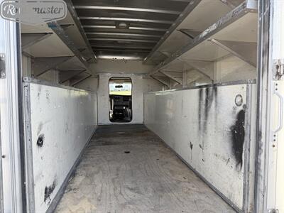 2019 Chevrolet Express 3500 14' Utility   - Photo 12 - Mount Joy, PA 17552