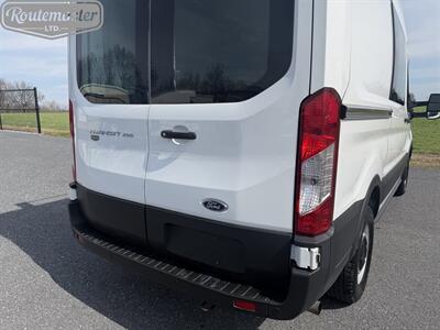 2022 Ford Transit 250 Mid Roof Cargo   - Photo 17 - Mount Joy, PA 17552