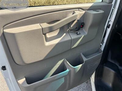 2018 Chevrolet Express 2500 Cargo   - Photo 6 - Mount Joy, PA 17552