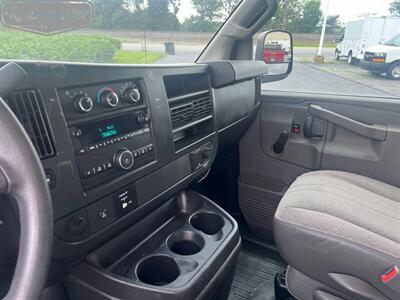 2017 Chevrolet Express 3500 10' Utility   - Photo 37 - Mount Joy, PA 17552