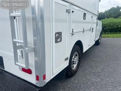 2017 Chevrolet Express 3500 10' Utility   - Photo 10 - Mount Joy, PA 17552