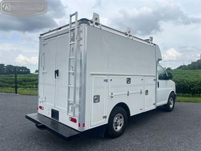 2017 Chevrolet Express 3500 10' Utility   - Photo 7 - Mount Joy, PA 17552