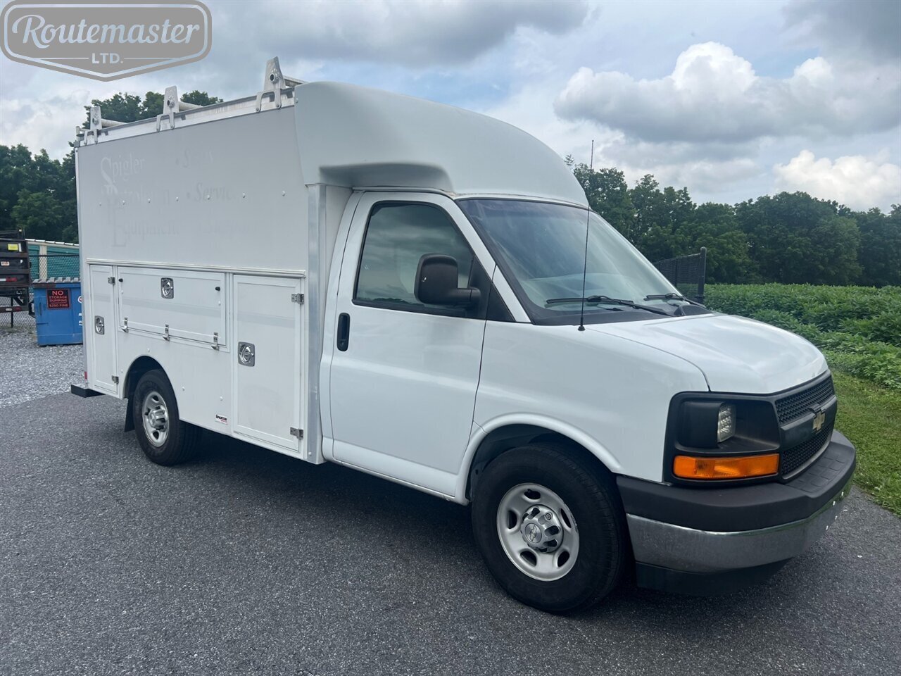 2017 Chevrolet Express 3500 10' Utility - Photo 1 - Mount Joy, PA 17552