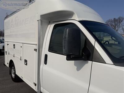 2018 Chevrolet Express 3500 10' Utility   - Photo 13 - Mount Joy, PA 17552