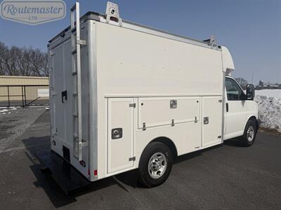 2018 Chevrolet Express 3500 10' Utility   - Photo 15 - Mount Joy, PA 17552