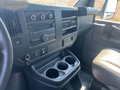 2018 Chevrolet Express 3500 11' Utility   - Photo 21 - Mount Joy, PA 17552