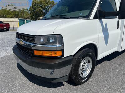 2018 Chevrolet Express 3500 11' Utility   - Photo 26 - Mount Joy, PA 17552