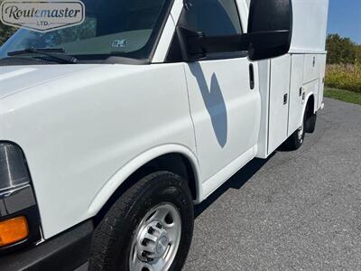 2018 Chevrolet Express 3500 11' Utility   - Photo 27 - Mount Joy, PA 17552