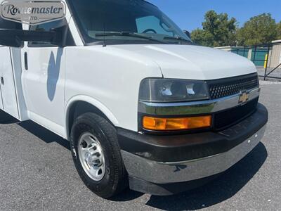 2018 Chevrolet Express 3500 11' Utility   - Photo 2 - Mount Joy, PA 17552