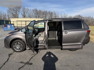 2019 Toyota Sienna XLE Handicap   - Photo 20 - Mount Joy, PA 17552