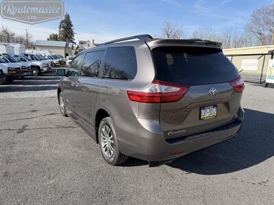 2019 Toyota Sienna XLE Handicap   - Photo 26 - Mount Joy, PA 17552