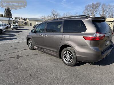 2019 Toyota Sienna XLE Handicap - Photo 23 - Mount Joy, PA 17552
