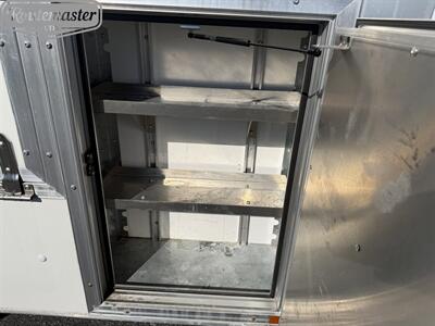 2020 GMC Savana 3500 12' Utility - Photo 25 - Mount Joy, PA 17552