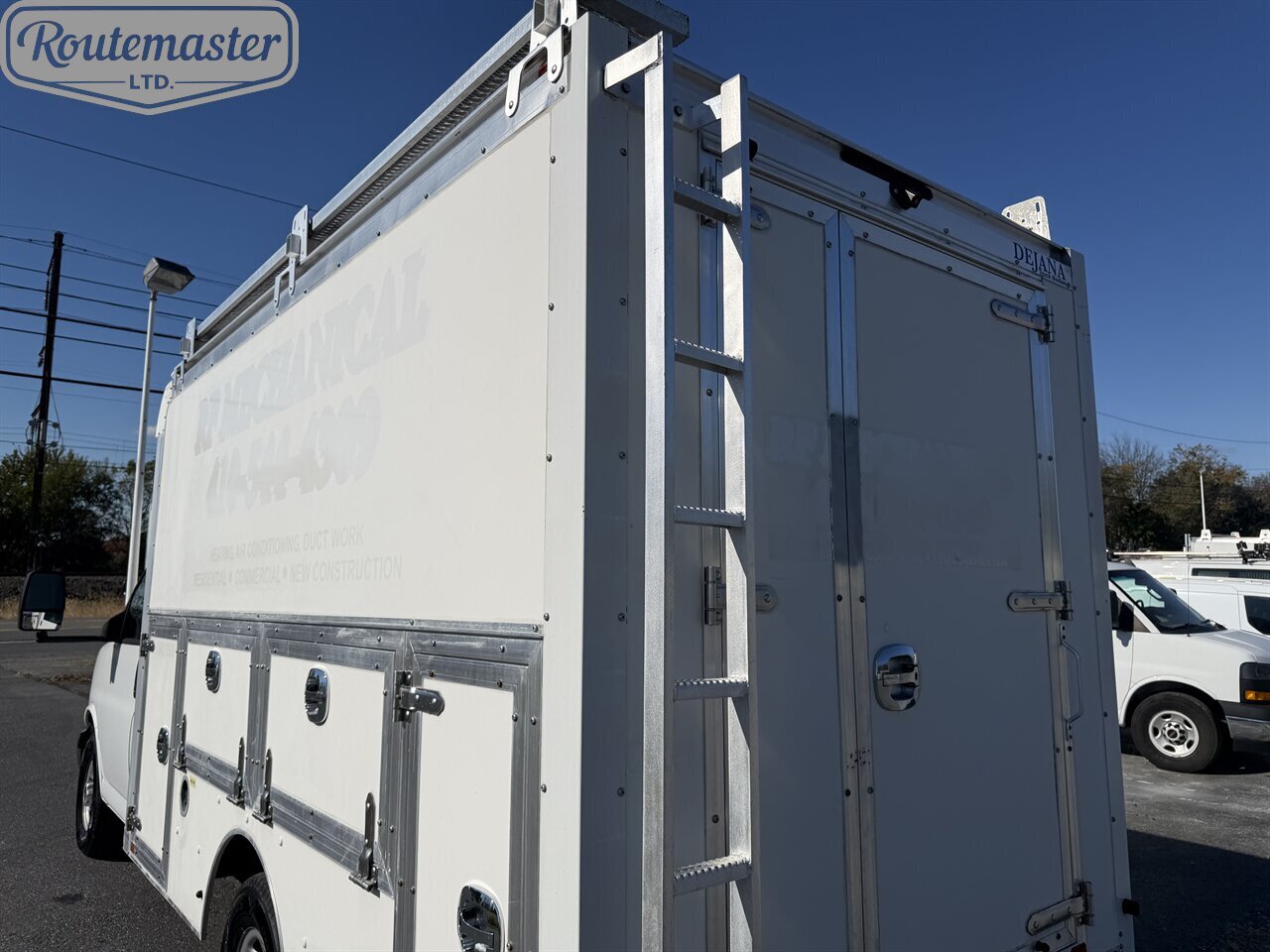 2020 GMC Savana 3500 12' Utility - Photo 9 - Mount Joy, PA 17552