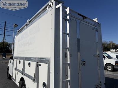 2020 GMC Savana 3500 12' Utility - Photo 9 - Mount Joy, PA 17552