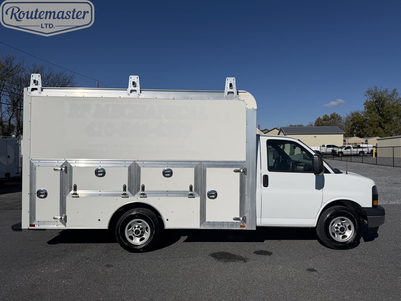 2020 GMC Savana 3500 12' Utility - Photo 15 - Mount Joy, PA 17552
