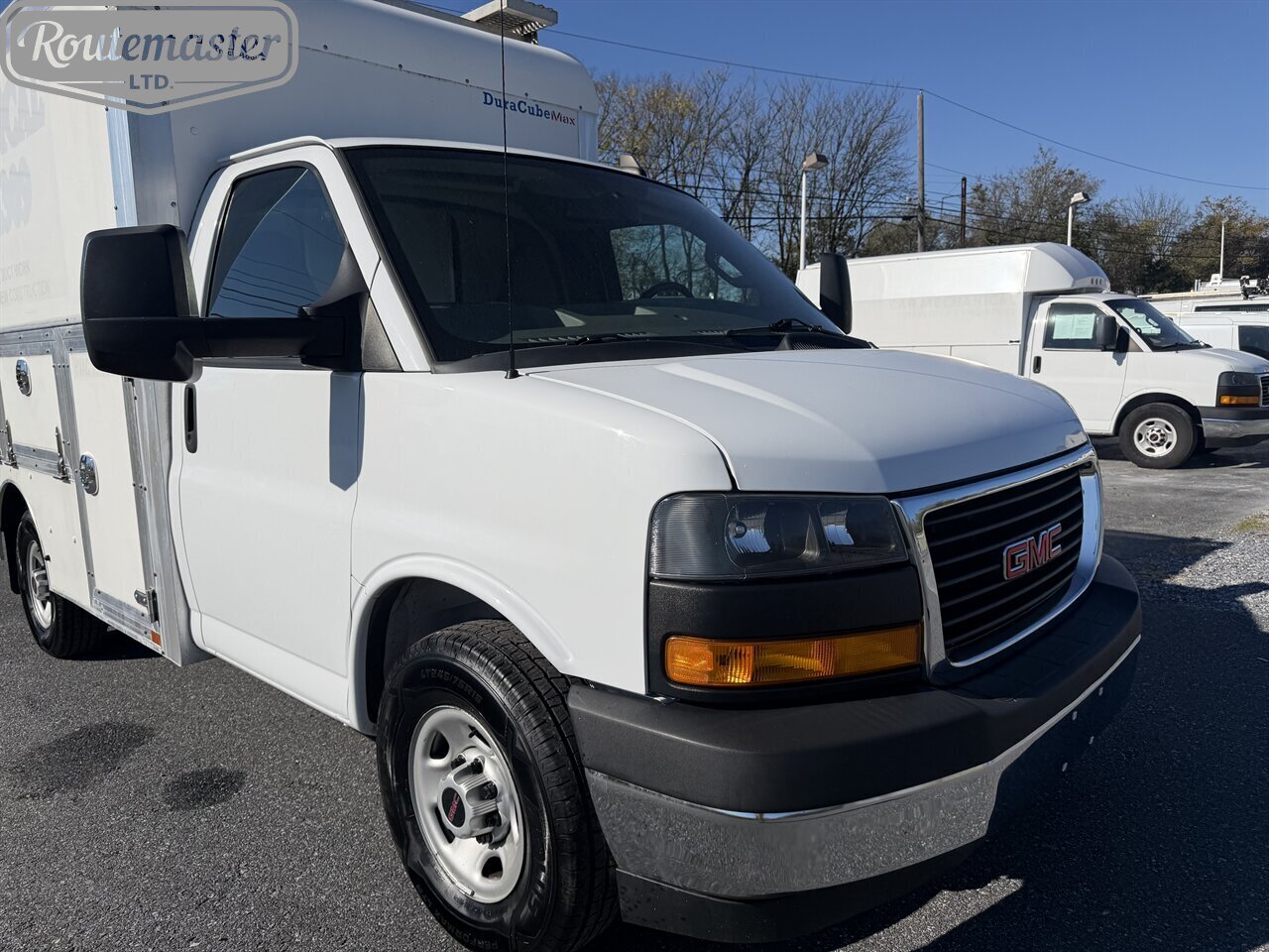 2020 GMC Savana 3500 12' Utility - Photo 3 - Mount Joy, PA 17552