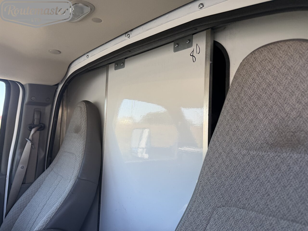 2020 GMC Savana 3500 12' Utility - Photo 30 - Mount Joy, PA 17552