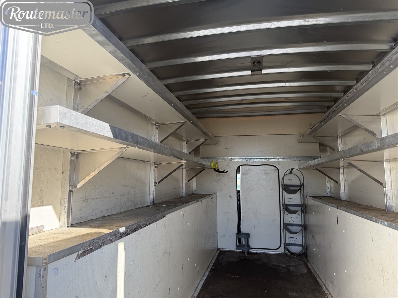 2020 GMC Savana 3500 12' Utility - Photo 21 - Mount Joy, PA 17552