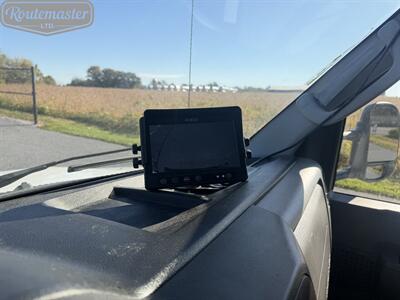 2022 Ford E-Series Van E-350 15' Box   - Photo 24 - Mount Joy, PA 17552
