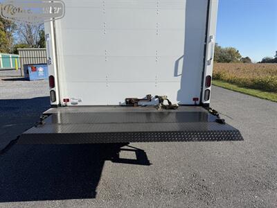 2022 Ford E-Series Van E-350 15' Box   - Photo 15 - Mount Joy, PA 17552