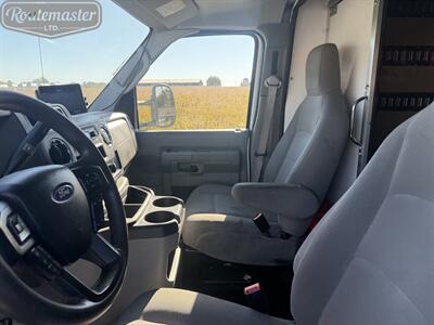2022 Ford E-Series Van E-350 15' Box   - Photo 19 - Mount Joy, PA 17552