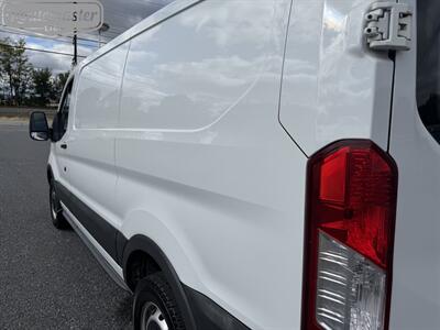 2018 Ford Transit 250 Cargo   - Photo 29 - Mount Joy, PA 17552