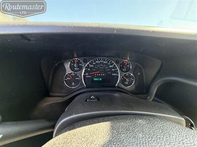 2019 Chevrolet Express 3500 12' Box   - Photo 17 - Mount Joy, PA 17552