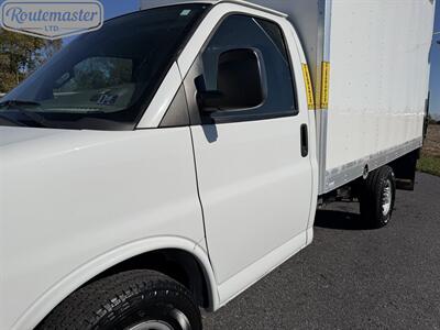2019 Chevrolet Express 3500 12' Box   - Photo 21 - Mount Joy, PA 17552