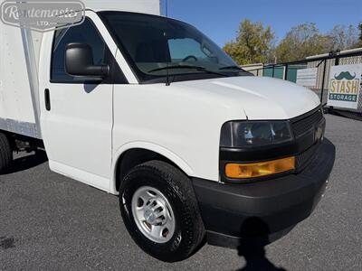 2019 Chevrolet Express 3500 12' Box   - Photo 2 - Mount Joy, PA 17552