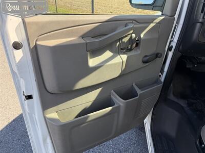 2019 Chevrolet Express 3500 12' Box   - Photo 13 - Mount Joy, PA 17552