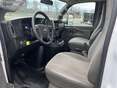 2018 Chevrolet Express 3500 16' Box   - Photo 25 - Mount Joy, PA 17552