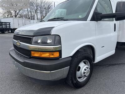 2018 Chevrolet Express 3500 16' Box   - Photo 18 - Mount Joy, PA 17552