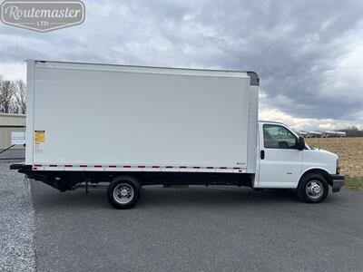 2018 Chevrolet Express 3500 16' Box   - Photo 5 - Mount Joy, PA 17552