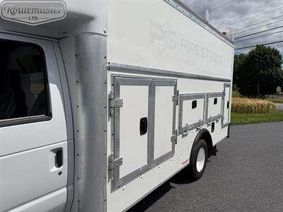 2019 Ford E-Series Van E-450 14' Utility   - Photo 6 - Mount Joy, PA 17552