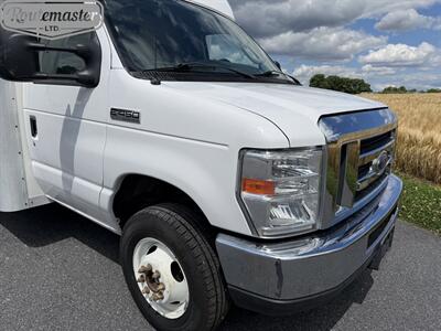 2019 Ford E-Series Van E-450 14' Utility   - Photo 14 - Mount Joy, PA 17552