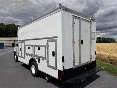 2019 Ford E-Series Van E-450 14' Utility   - Photo 9 - Mount Joy, PA 17552