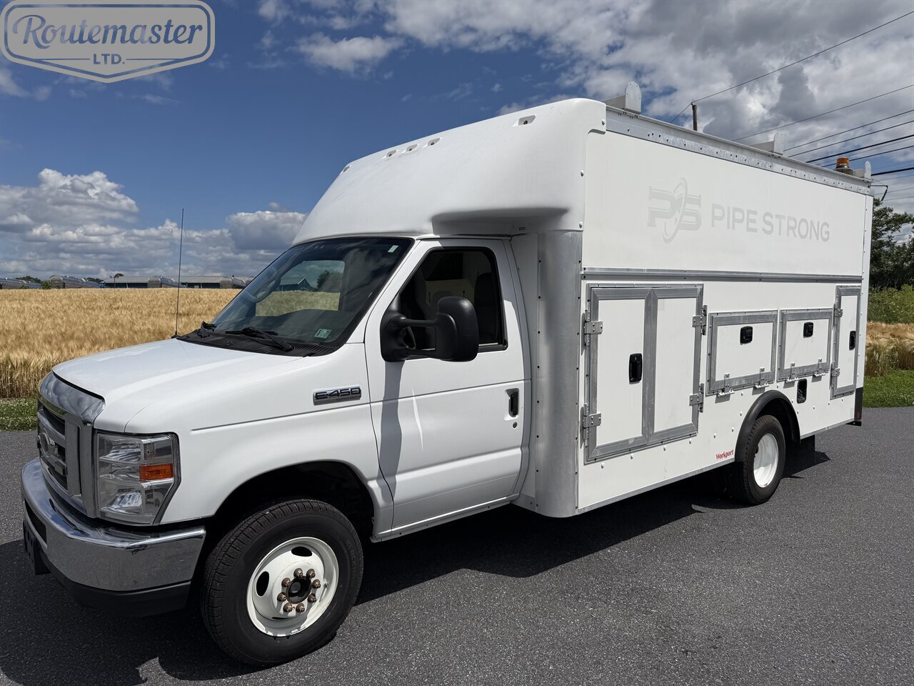 2019 Ford E-Series Van E-450 14' Utility   - Photo 1 - Mount Joy, PA 17552