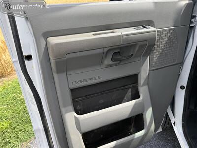 2019 Ford E-Series Van E-450 14' Utility   - Photo 29 - Mount Joy, PA 17552