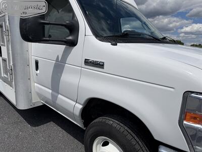 2019 Ford E-Series Van E-450 14' Utility   - Photo 15 - Mount Joy, PA 17552